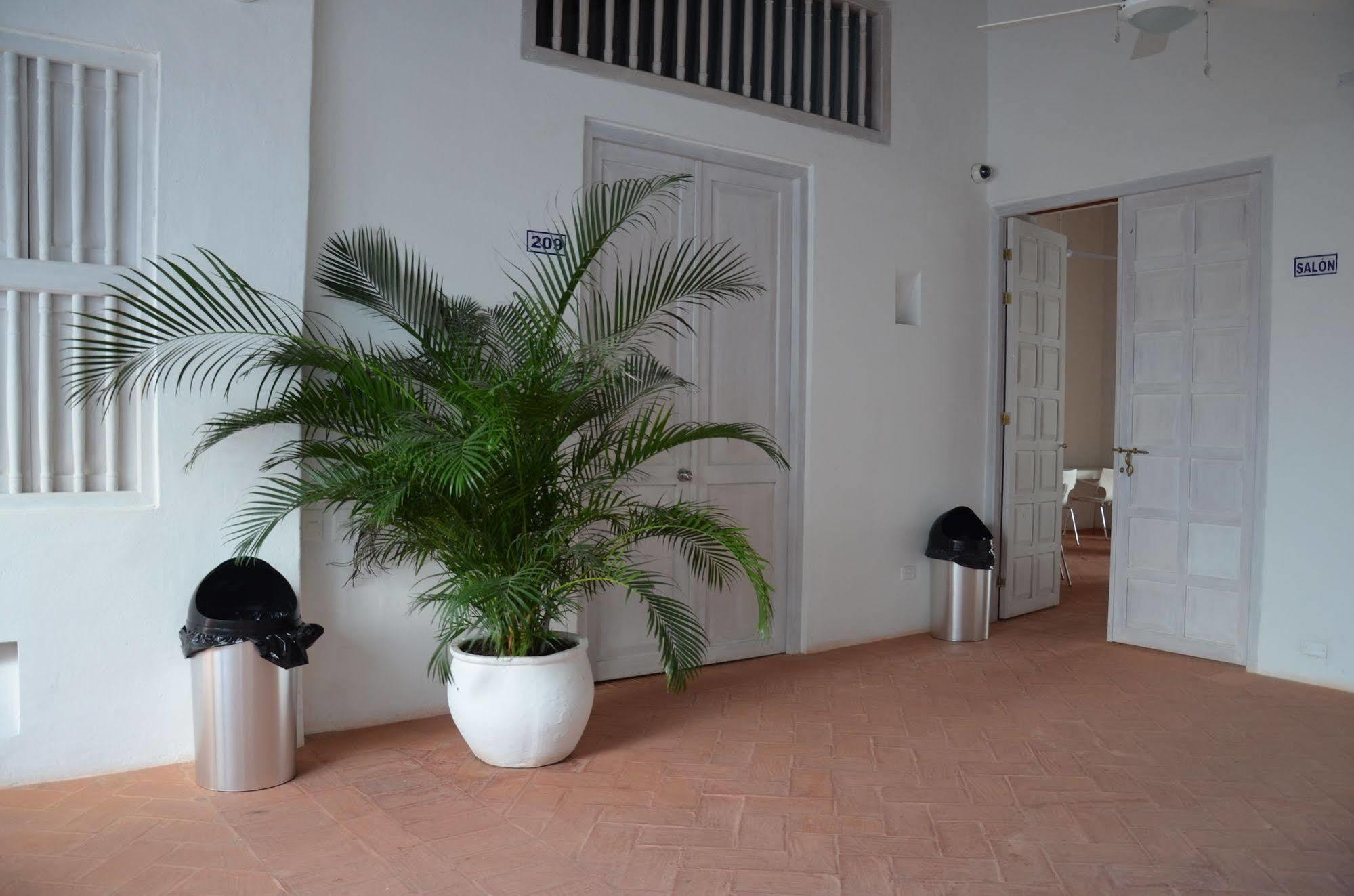 Hostal Casa Escallon Cartagena Екстериор снимка